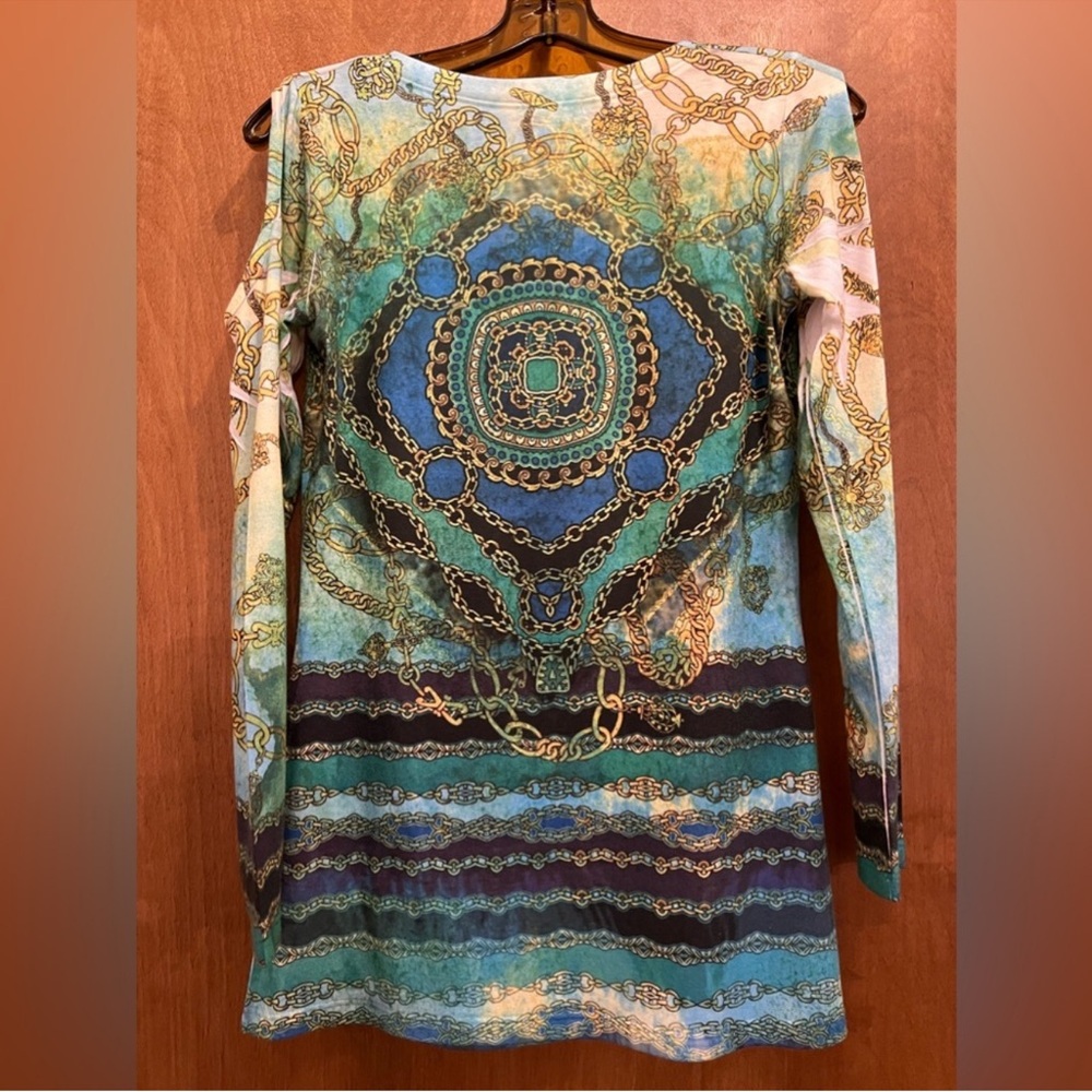 Cache Cold Shoulder Top - Picture 7 of 10